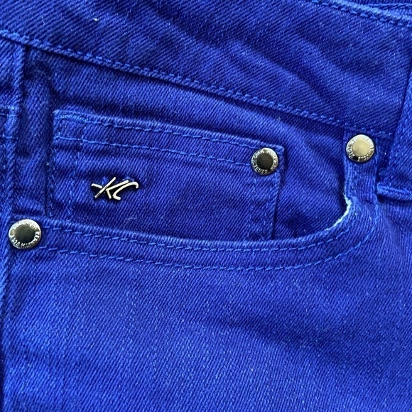 Kenneth Cole designer jeans in vibrant blue size 30 P. Like new. Very classy. - Picture 5 of 8